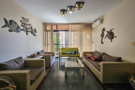 Apartamento para alugar com 200m², 3 quartos e 1 vaga Apartamento para alugar com 200m², 3 quartos e 1 vagaSala