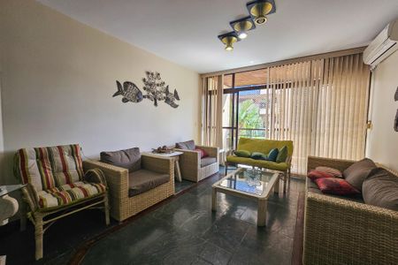 Apartamento para alugar com 200m², 3 quartos e 1 vaga Apartamento para alugar com 200m², 3 quartos e 1 vagaSala