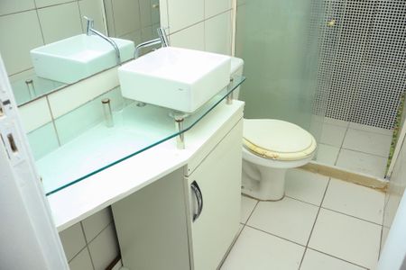 Apartamento para alugar com 55m², 2 quartos e sem vaga Apartamento para alugar com 55m², 2 quartos e sem vagaBanheiro