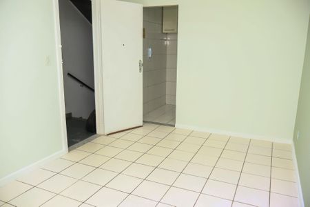 Sala de apartamento para alugar com 2 quartos, 55m² em Tancredo Neves, Salvador