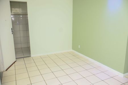 Sala de apartamento para alugar com 2 quartos, 55m² em Tancredo Neves, Salvador