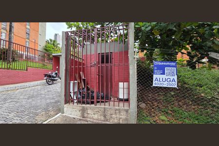 Plaquinha instalada de apartamento para alugar com 2 quartos, 70m² em Estrela Dalva, Belo Horizonte