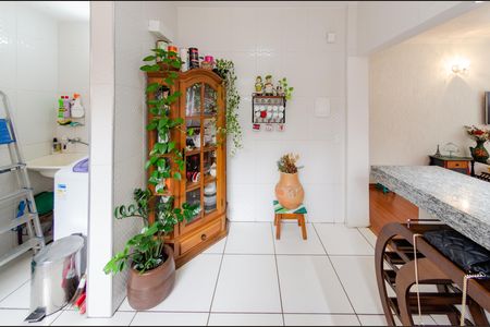 Cozinha de apartamento para alugar com 2 quartos, 70m² em Estrela Dalva, Belo Horizonte