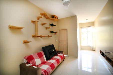 Sala de apartamento para alugar com 2 quartos, 70m² em Vaz Lobo, Rio de Janeiro