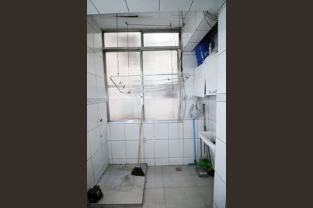 Apartamento para alugar com 70m², 2 quartos e 1 vagaÁrea de Serviço