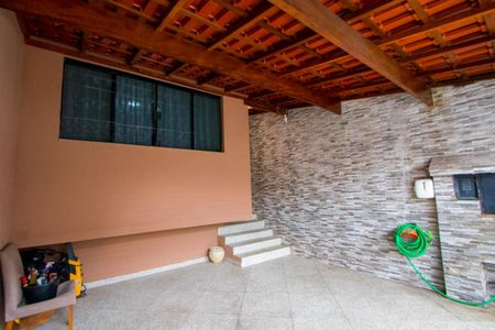 Casa para alugar com 78m², 2 quartos e 2 vagas Casa para alugar com 78m², 2 quartos e 2 vagasGaragem