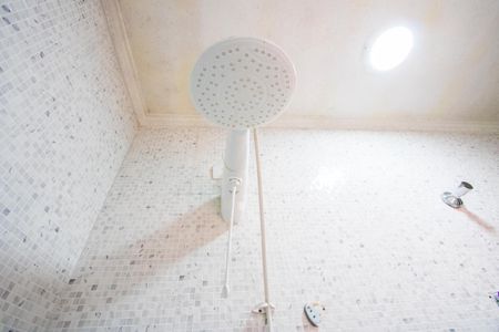 Casa para alugar com 78m², 2 quartos e 2 vagas Casa para alugar com 78m², 2 quartos e 2 vagasBanheiro