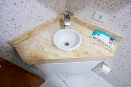 Casa para alugar com 78m², 2 quartos e 2 vagas Casa para alugar com 78m², 2 quartos e 2 vagasBanheiro