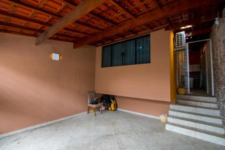 Casa para alugar com 78m², 2 quartos e 2 vagas Casa para alugar com 78m², 2 quartos e 2 vagasGaragem
