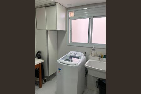 Apartamento à venda com 77m², 3 quartos e 2 vagasÁrea de serviço