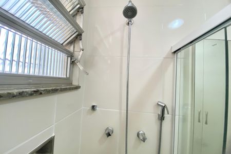 Apartamento para alugar com 70m², 2 quartos e 1 vagaBanheiro social