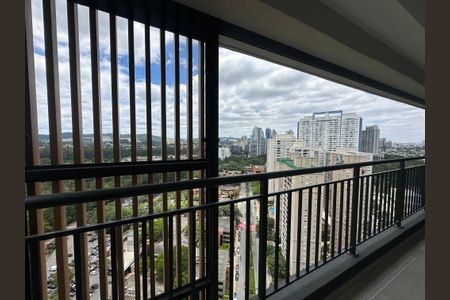 Apartamento para alugar com 95m², 3 quartos e 2 vagas Apartamento para alugar com 95m², 3 quartos e 2 vagasVaranda