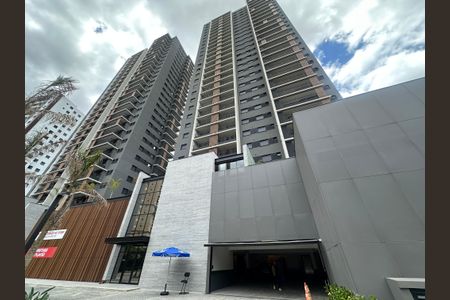 Apartamento para alugar com 95m², 3 quartos e 2 vagas Apartamento para alugar com 95m², 3 quartos e 2 vagasFachada