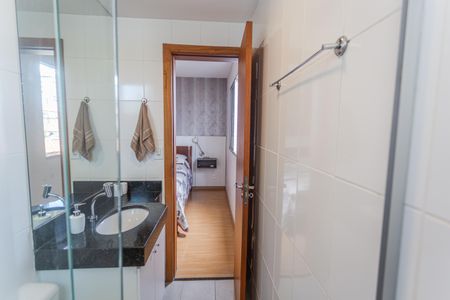 Apartamento à venda com 78m², 3 quartos e 2 vagasBanheiro da Suíte