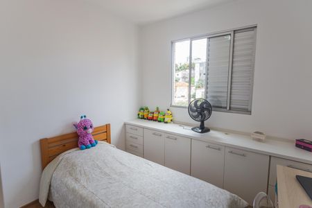 Apartamento à venda com 78m², 3 quartos e 2 vagasQuarto 3