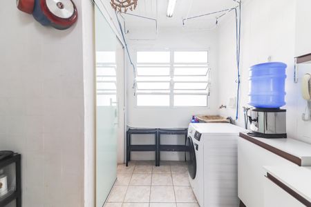 Apartamento para alugar com 64m², 2 quartos e sem vagaCozinha e Área de Serviço