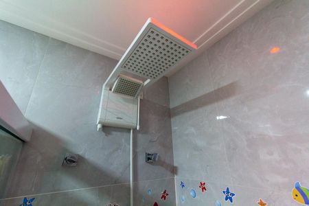 Casa de condomínio para alugar com 180m², 3 quartos e 2 vagasBanheiro 2