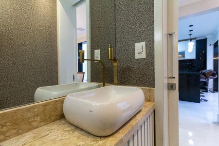 Casa de condomínio para alugar com 180m², 3 quartos e 2 vagasLavabo