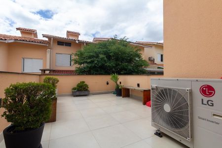 Casa de condomínio para alugar com 180m², 3 quartos e 2 vagasVaranda