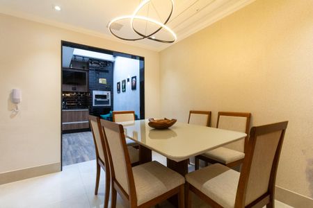 Casa de condomínio para alugar com 180m², 3 quartos e 2 vagasSala de Jantar
