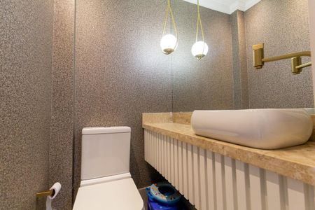 Casa de condomínio para alugar com 180m², 3 quartos e 2 vagasLavabo