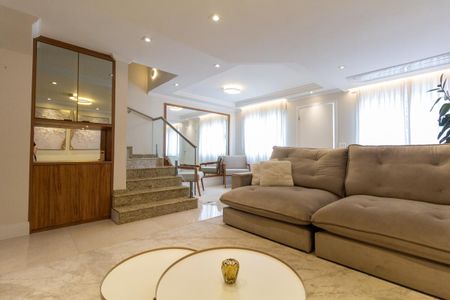 Casa de condomínio para alugar com 180m², 3 quartos e 2 vagasSala