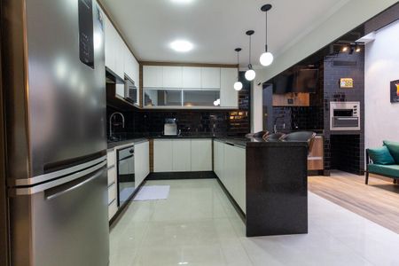 Casa de condomínio para alugar com 180m², 3 quartos e 2 vagasCozinha