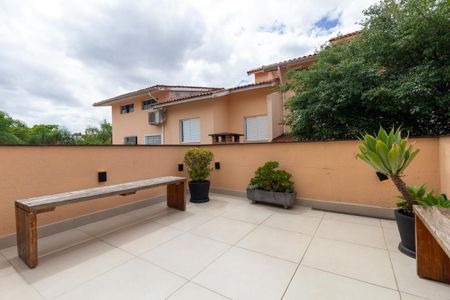 Casa de condomínio para alugar com 180m², 3 quartos e 2 vagasVaranda