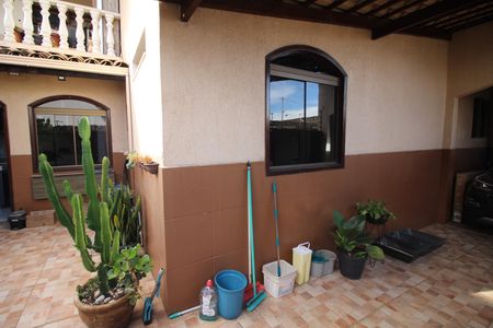 Casa à venda com 186m², 5 quartos e 3 vagasQuintal