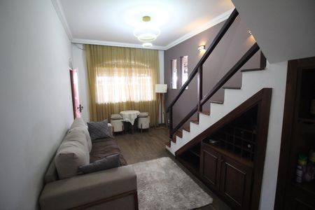 Casa à venda com 186m², 5 quartos e 3 vagasSala 2