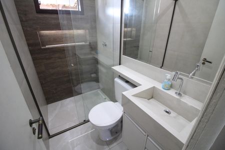 Casa à venda com 186m², 5 quartos e 3 vagasBanheiro 2