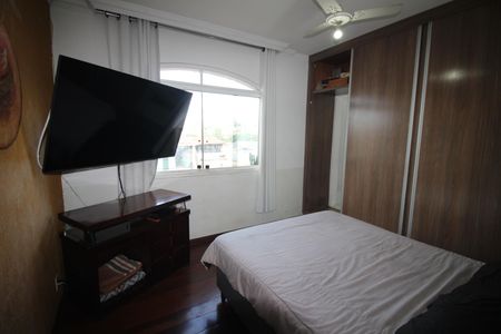 Casa à venda com 186m², 5 quartos e 3 vagasQuarto 2