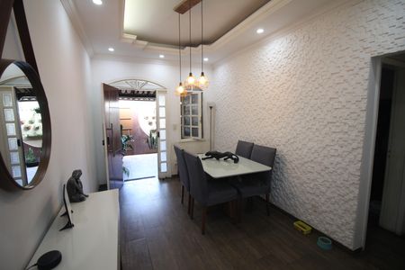 Casa à venda com 186m², 5 quartos e 3 vagasSala 1