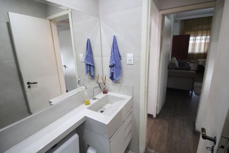 Casa à venda com 186m², 5 quartos e 3 vagasBanheiro 1