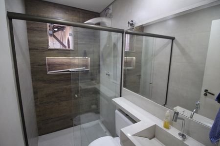 Casa à venda com 186m², 5 quartos e 3 vagasBanheiro 1