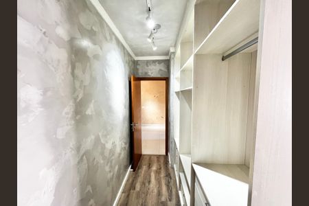 Casa de condomínio para alugar com 190m², 3 quartos e 4 vagasQuarto Suíte 1