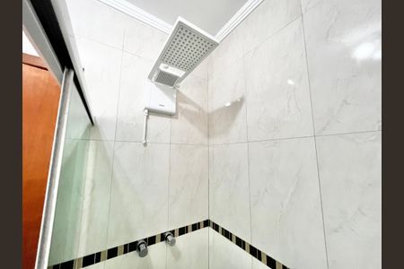 Casa de condomínio para alugar com 190m², 3 quartos e 4 vagasBanheiro da Suíte 1