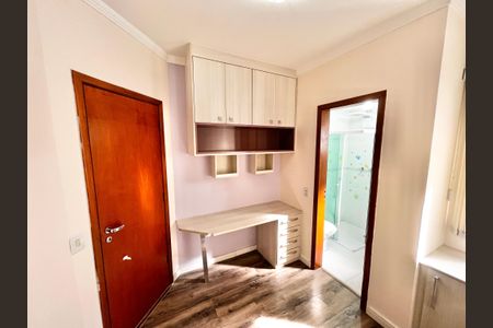 Casa de condomínio para alugar com 190m², 3 quartos e 4 vagasQuarto Suíte 3