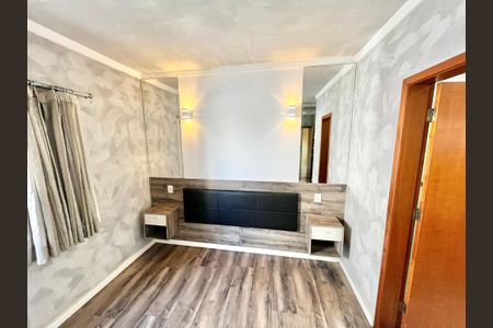 Casa de condomínio para alugar com 190m², 3 quartos e 4 vagasQuarto Suíte 1