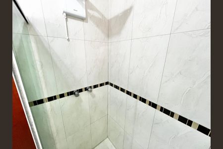 Casa de condomínio para alugar com 190m², 3 quartos e 4 vagasBanheiro da Suíte 1