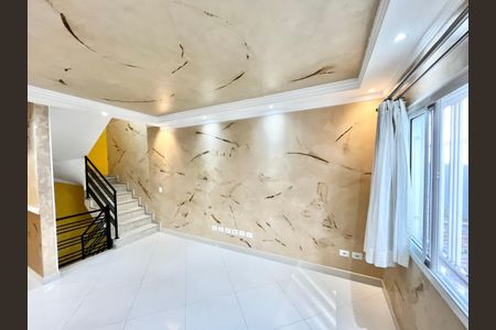 Casa de condomínio para alugar com 190m², 3 quartos e 4 vagassala