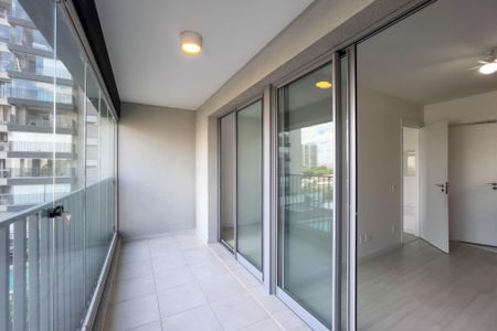 Apartamento para alugar com 36m², 1 quarto e sem vaga Apartamento para alugar com 36m², 1 quarto e sem vagaVaranda