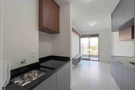 Apartamento para alugar com 36m², 1 quarto e sem vaga Apartamento para alugar com 36m², 1 quarto e sem vagaCozinha e área de serviço