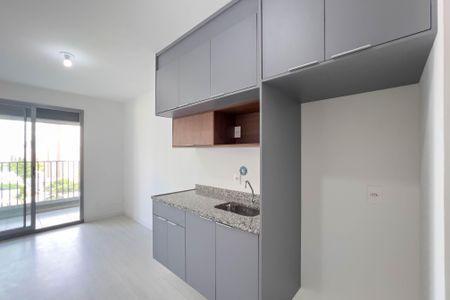Apartamento para alugar com 36m², 1 quarto e sem vaga Apartamento para alugar com 36m², 1 quarto e sem vagaCozinha e área de serviço