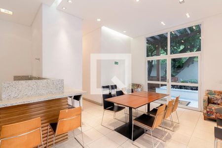 Apartamento à venda com 196m², 4 quartos e 3 vagas Apartamento à venda com 196m², 4 quartos e 3 vagasÁrea comum - Salão de festas