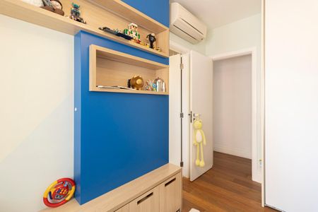 Apartamento à venda com 196m², 4 quartos e 3 vagas Apartamento à venda com 196m², 4 quartos e 3 vagasQuarto Suíte 3