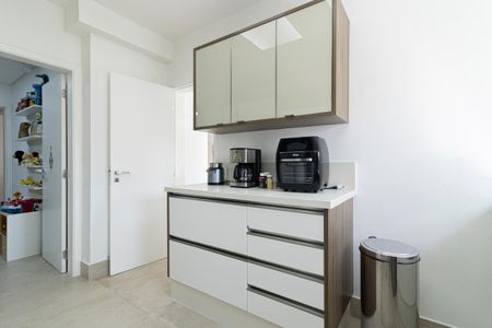 Apartamento à venda com 196m², 4 quartos e 3 vagas Apartamento à venda com 196m², 4 quartos e 3 vagasCozinha