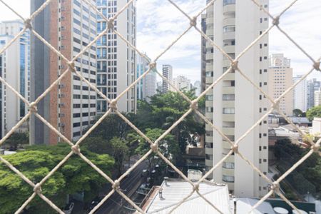 Apartamento à venda com 196m², 4 quartos e 3 vagas Apartamento à venda com 196m², 4 quartos e 3 vagasVista da Varanda