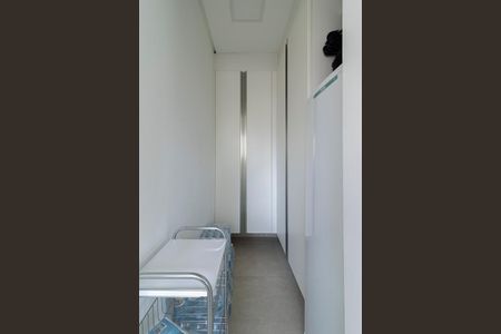 Apartamento à venda com 196m², 4 quartos e 3 vagas Apartamento à venda com 196m², 4 quartos e 3 vagasDespensa