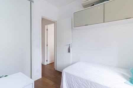 Apartamento à venda com 196m², 4 quartos e 3 vagas Apartamento à venda com 196m², 4 quartos e 3 vagasQuarto 4
